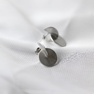 half&amp;moon Earring - silveroblatt